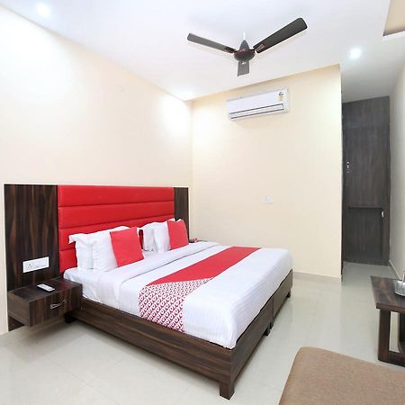 Hotel Sukhman Residency Amritsar Bagian luar foto