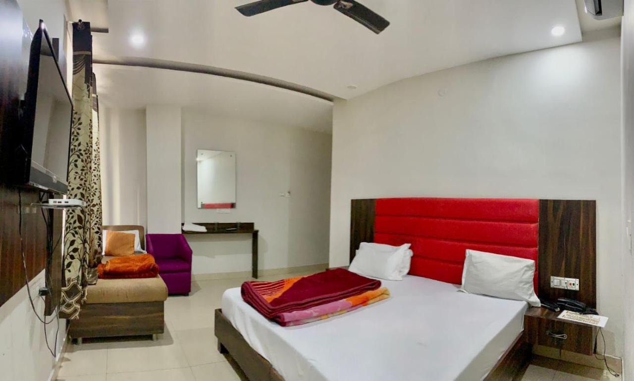 Hotel Sukhman Residency Amritsar Bagian luar foto