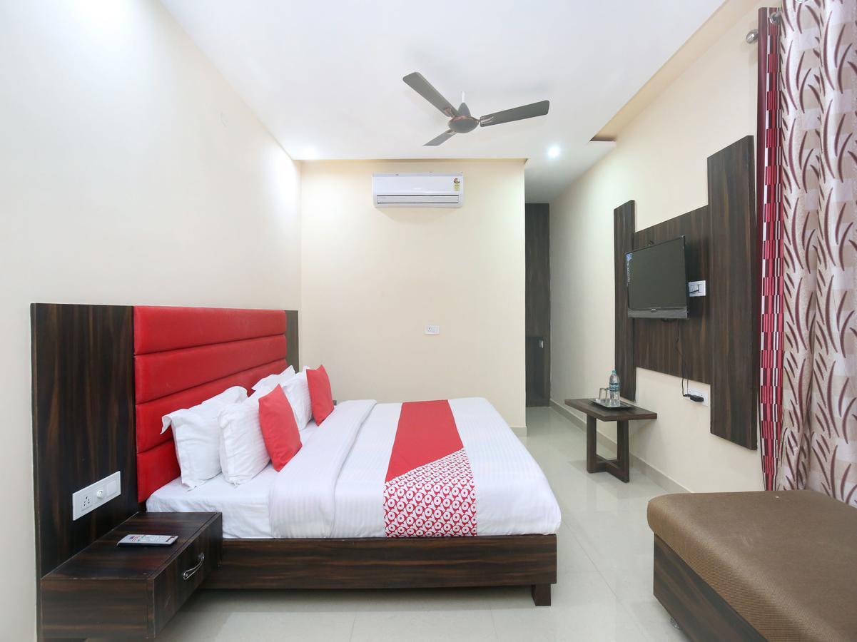 Hotel Sukhman Residency Amritsar Bagian luar foto
