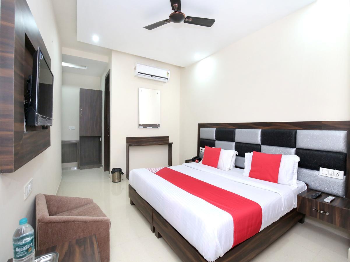 Hotel Sukhman Residency Amritsar Bagian luar foto