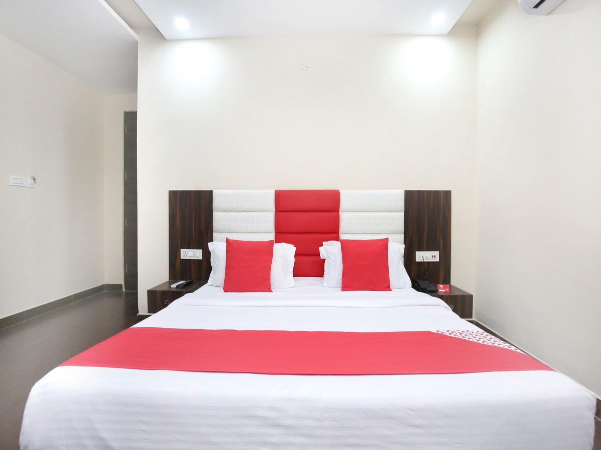 Hotel Sukhman Residency Amritsar Bagian luar foto
