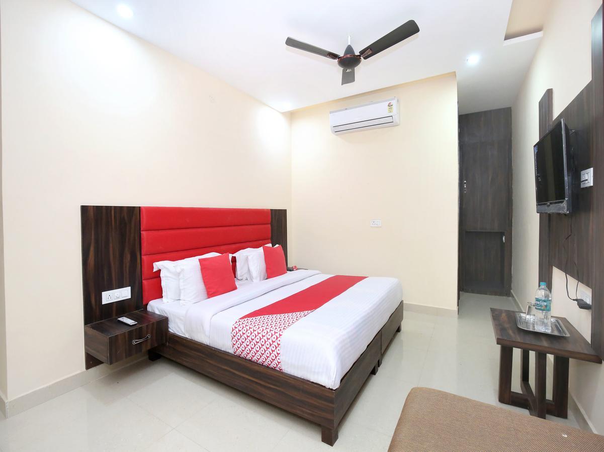 Hotel Sukhman Residency Amritsar Bagian luar foto
