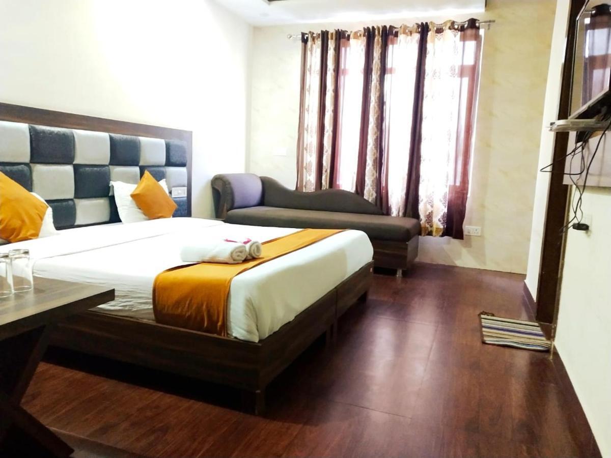 Hotel Sukhman Residency Amritsar Bagian luar foto