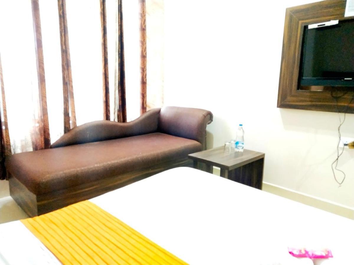 Hotel Sukhman Residency Amritsar Bagian luar foto